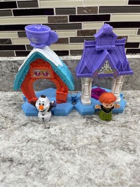 Frozen Little People Playset with Anna, and Olaf Figures